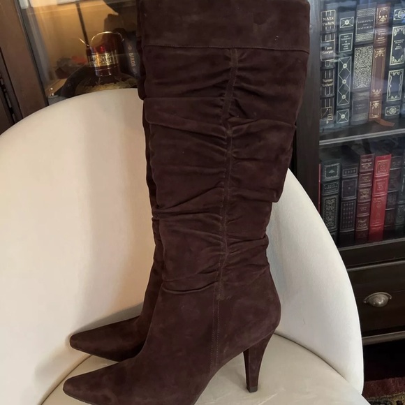 Kenneth Cole "GO OUT" Suede RIDING Boots, Color BARK, SIZE 10 MEDIUM - Picture 5 of 11